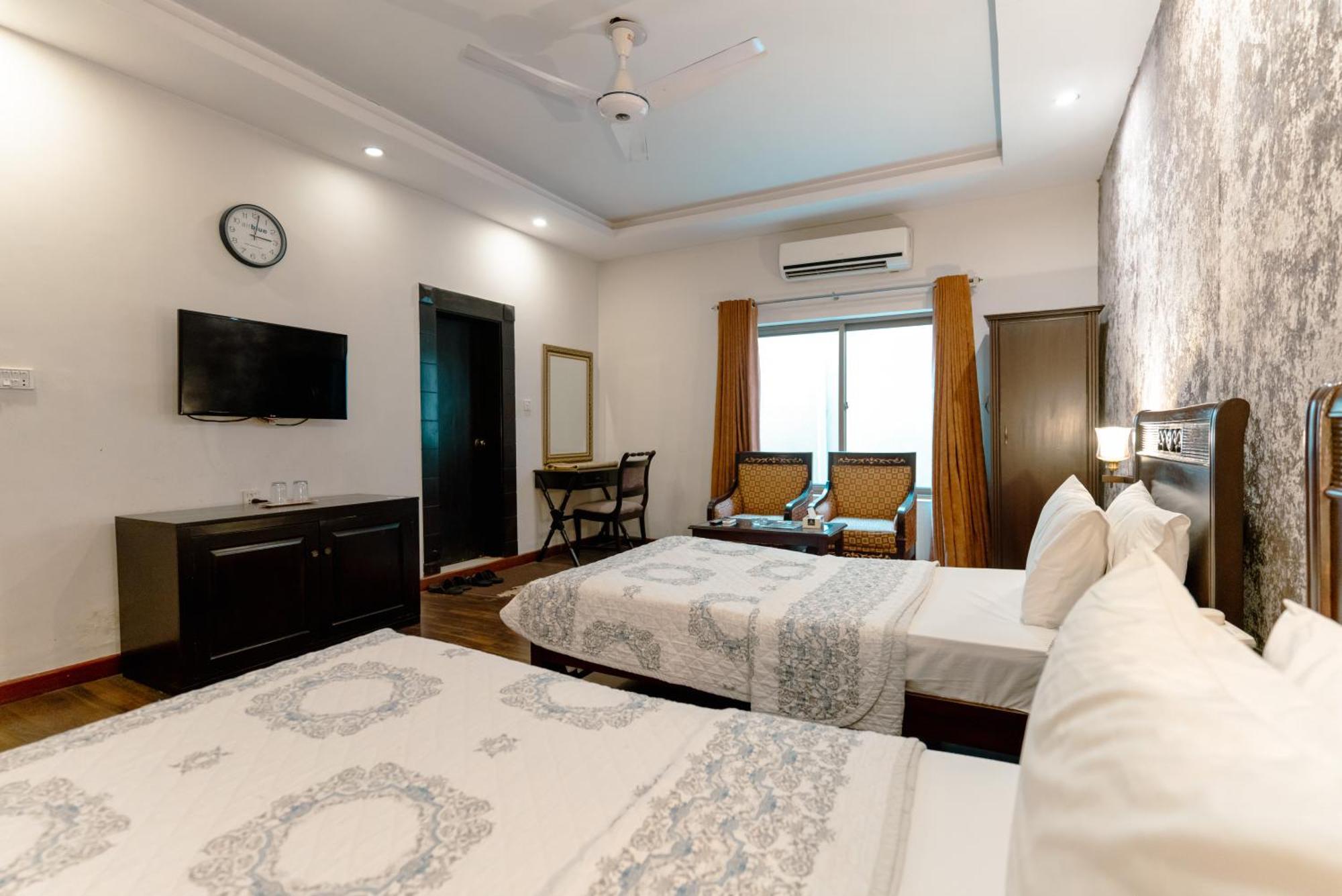Hotel Vip House Peshawar Exterior foto